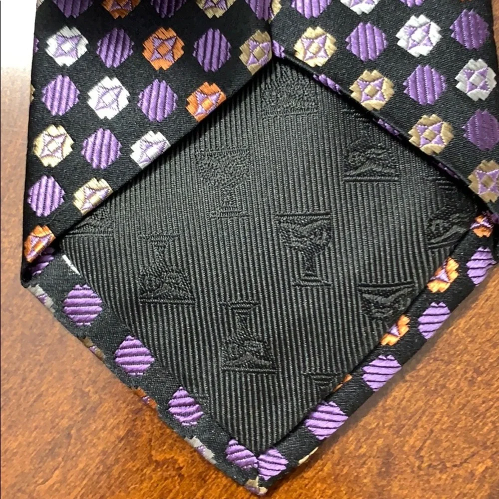 Dion Signature Canada 100% silk tie Made in Canada